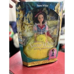 VINTAGE 1992 MATTEL DISNEY SNOW WHITE BARBIE DOLL #7783 NEW IN BOX
